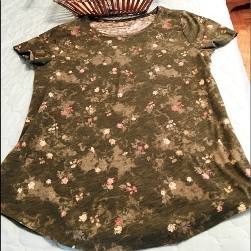 Super cute fall Tee